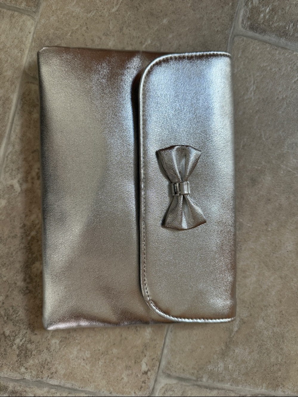 Metallic Silver Bow Clutch Wallet - Women Bags - Picture 1 of 5